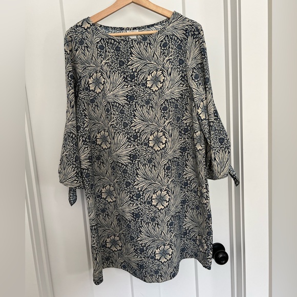 H&M x William Morris: Blue White Tunic Shift Dress: Size US 8 - Picture 3 of 7